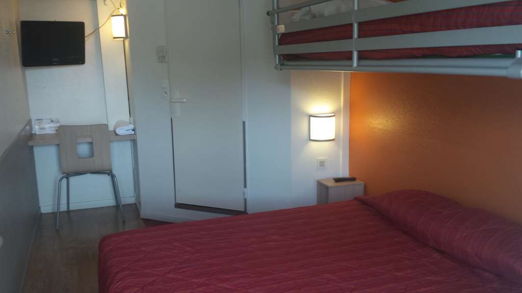 Premiere Classe Biarritz Room photo
