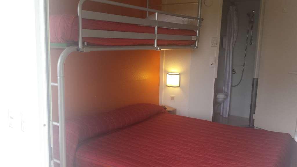 Premiere Classe Biarritz Room photo